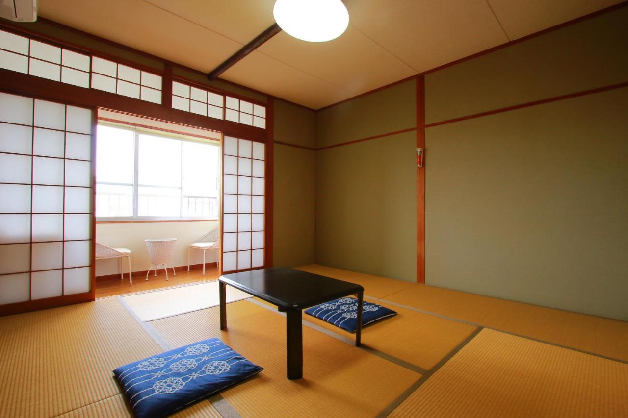 Family Ryokan Kawakyu With Showa Retro, Private Hot Spring Ibusuki Exterior foto